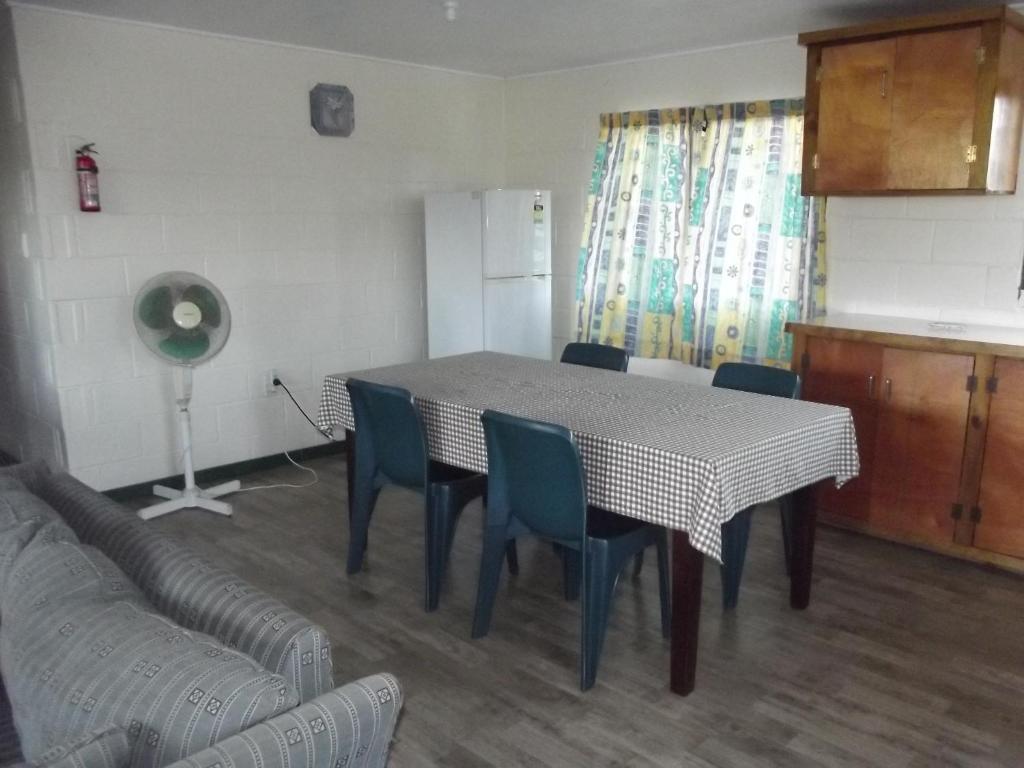 Green Lodge Holiday Homes Nuku‘alofa Szoba fotó
