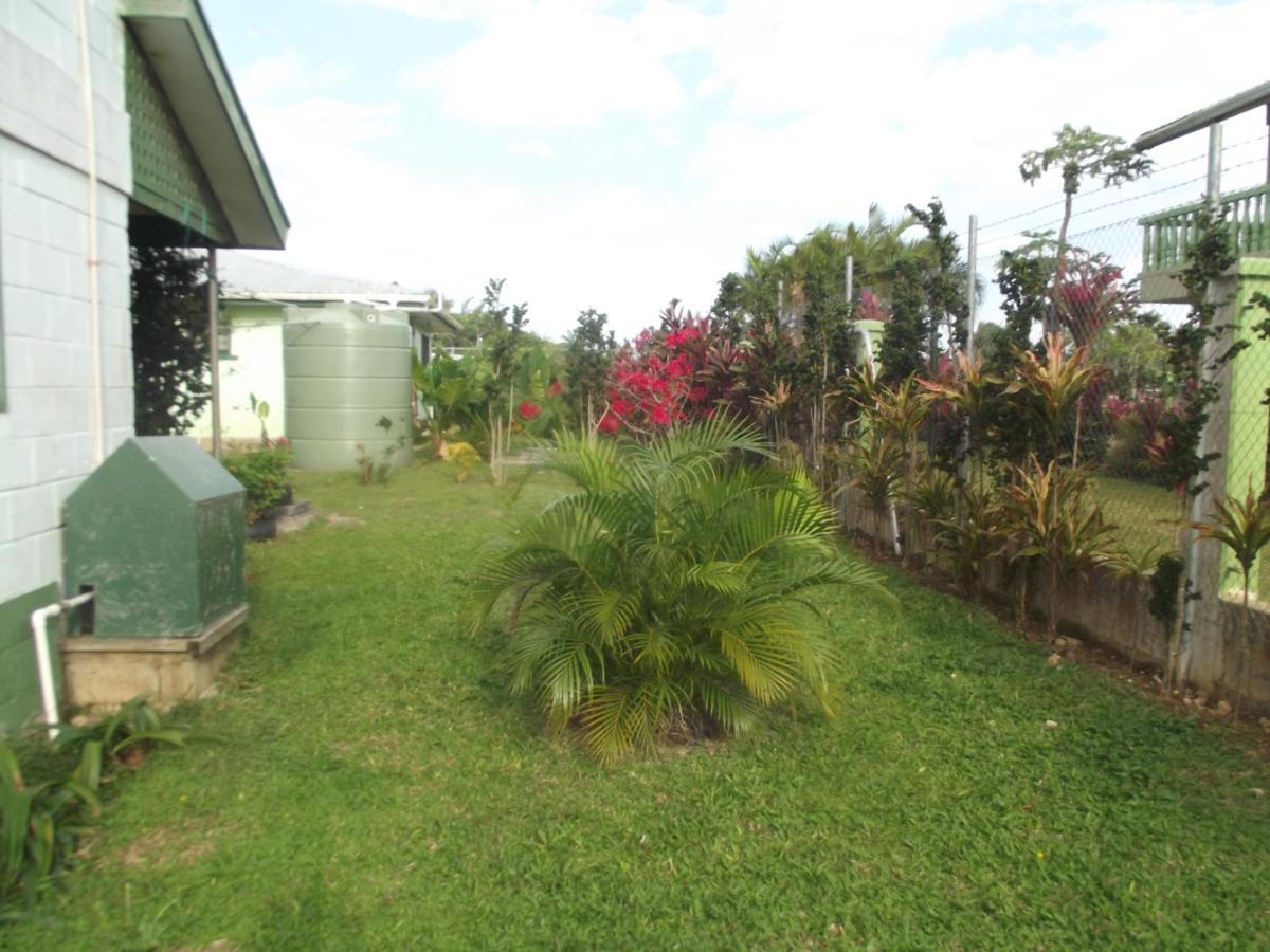 Green Lodge Holiday Homes Nuku‘alofa Szoba fotó